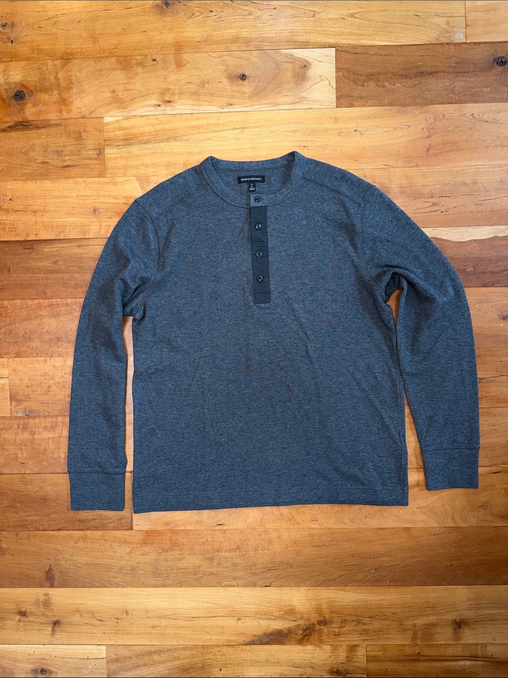 Banana Republic Men's Softest Double-Knit Henley T-Shirt - Large Tall